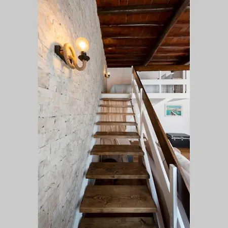 Soso's House * Náusza