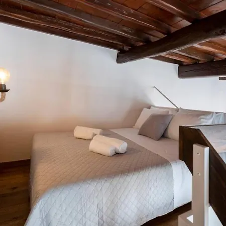 Soso's House * Náusza